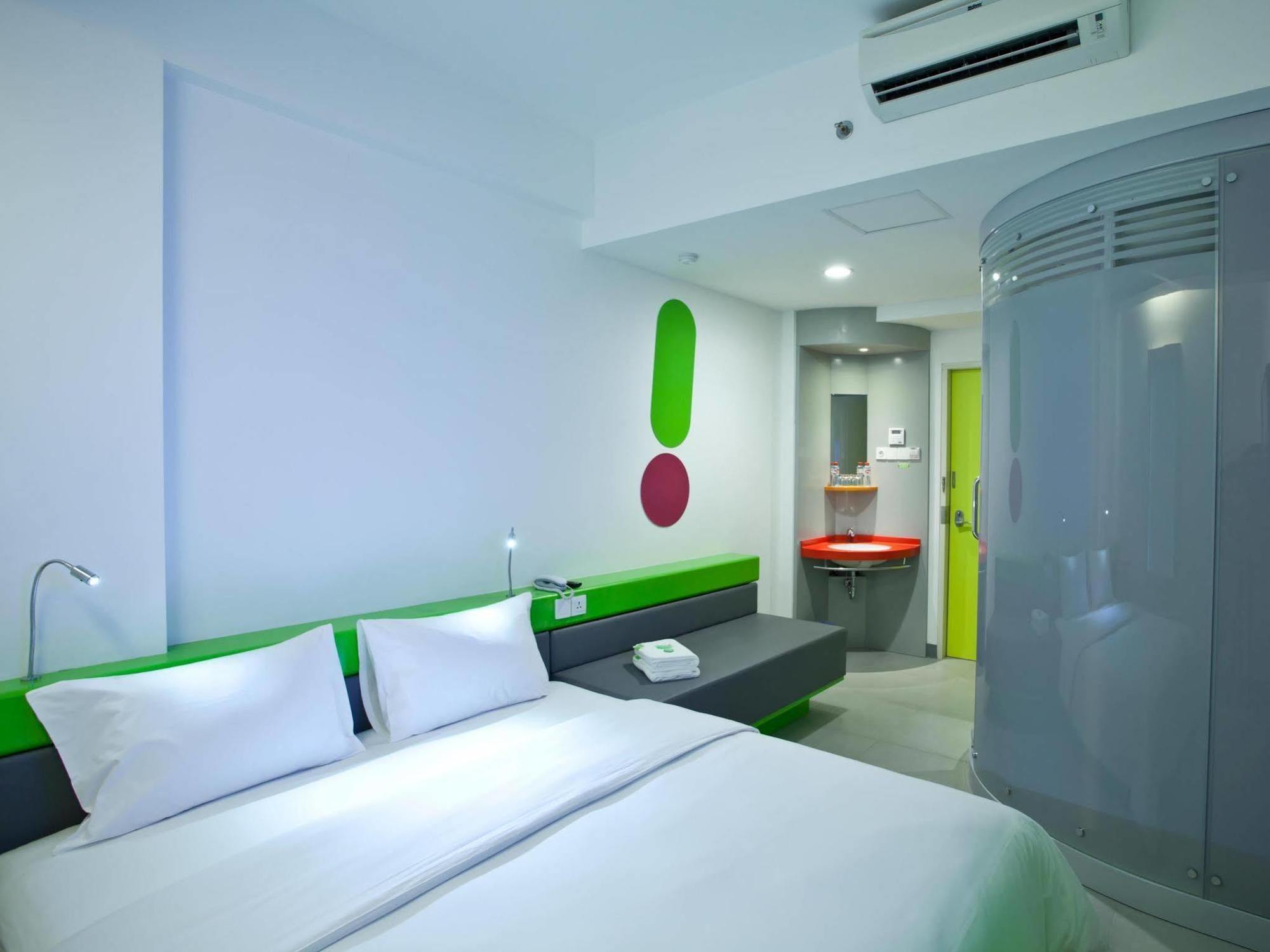 Pop! Hotel Gubeng Surabaya Dış mekan fotoğraf