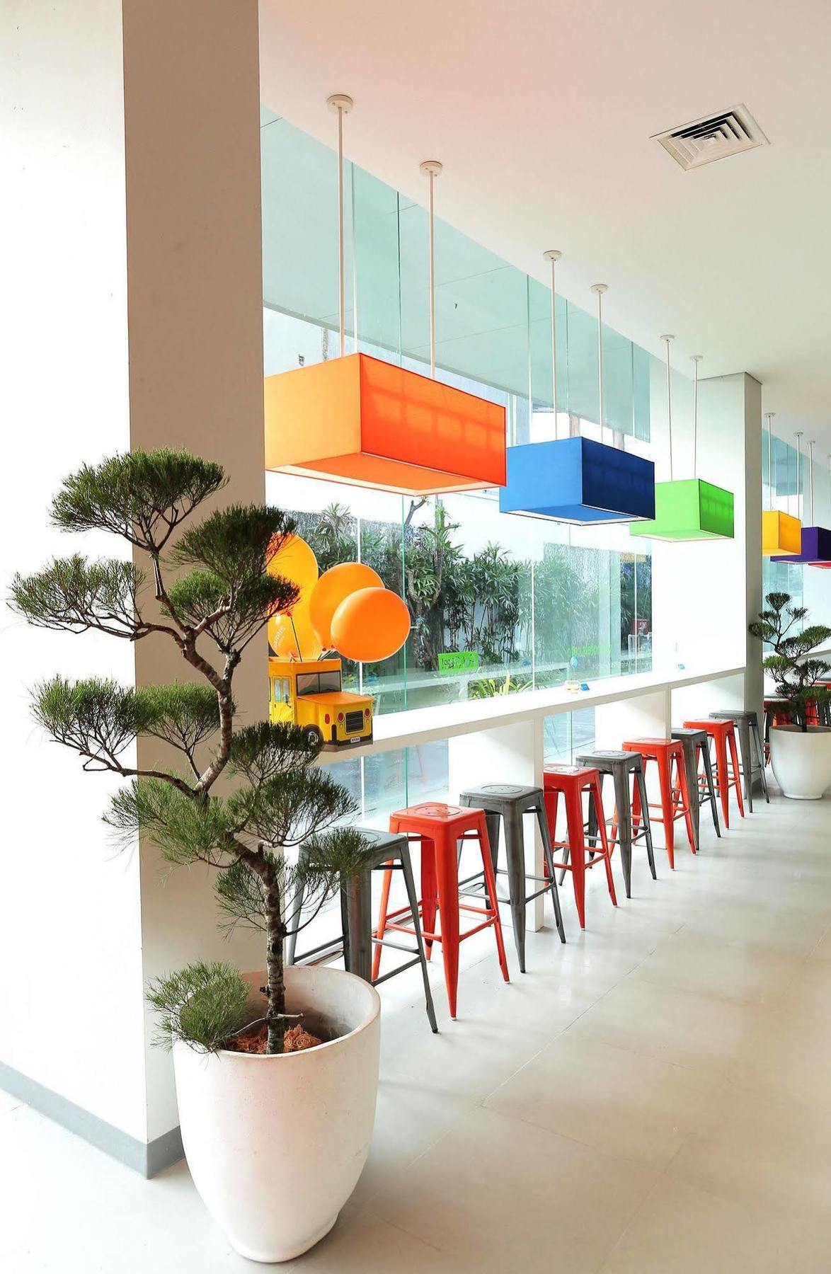 Pop! Hotel Gubeng Surabaya Dış mekan fotoğraf